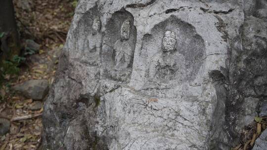 杭州玉皇山景区石龙洞造像