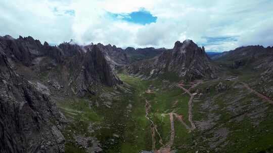 航拍川西旅游莲宝叶则景区自然风景