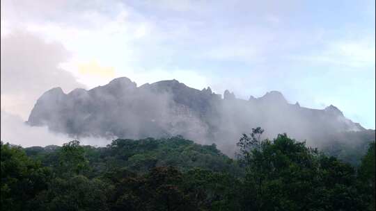 马来西亚的京那巴鲁山