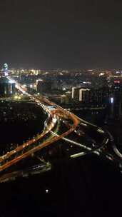 竖版航拍河南郑州机场高速交通夜景