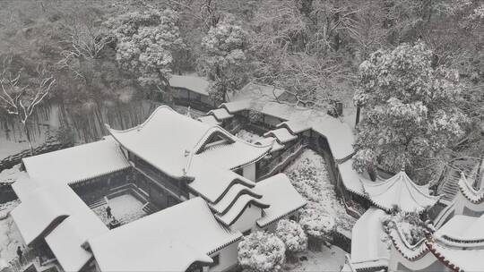 航拍城市风光长沙雪景古建筑岳麓书院雪景