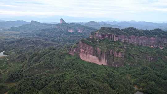 航拍韶关丹霞地貌 丹霞山阳元峰长老峰景区