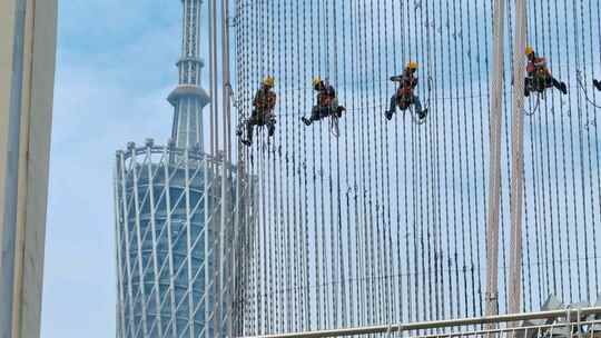 航拍广州猎德大桥桥梁检测桥梁维护高空作业