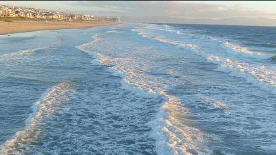 海滩沙滩海浪海边海水