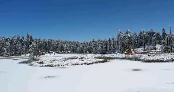 高清实拍瓦屋山冬天雪景雪山森林