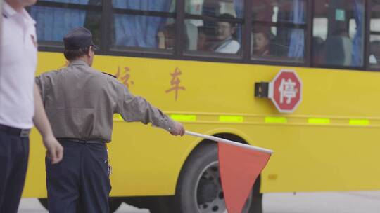 校车中小学生校园上学放学校园娱乐学习锻炼