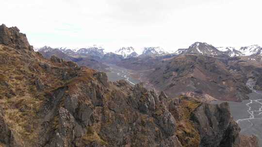 托尔斯莫克，河流，高地，山脉