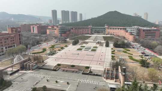 山东建筑大学校门口航拍高清素材