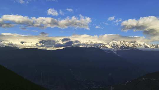 梅里雪山