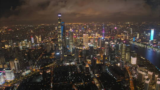 航拍上海陆家嘴夜景拨开云雾