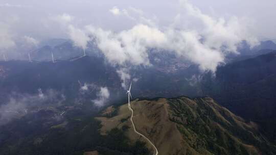 高空航拍俯视云雾山川自然风景