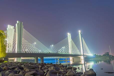 郑州北龙湖大桥滑轨夜景延时摄影