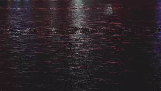 杭州城市阳台夜晚水面七彩颜色倒影视频素材