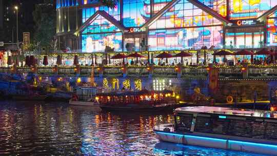 成都东门码头夜游锦江夜景游船河流实时