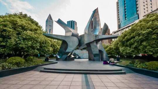 上海人民广场五卅运动纪念碑延时摄影