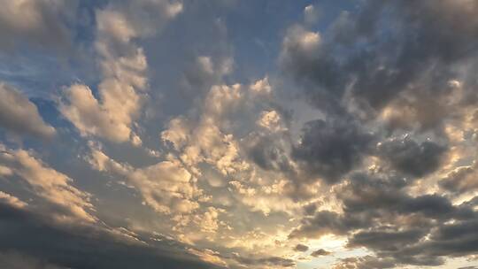 新疆夕阳天空云层高清素材