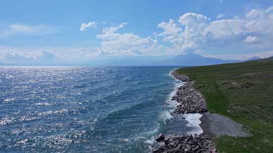 赛里木湖山川湖泊自然风光