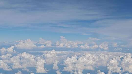 飞机高空视角的蓝天白云