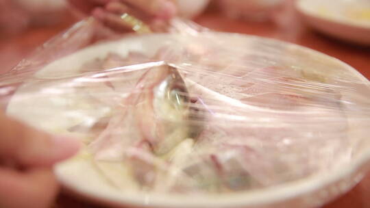 【镜头合集】葱姜水腌制孔雀鱼 (2)