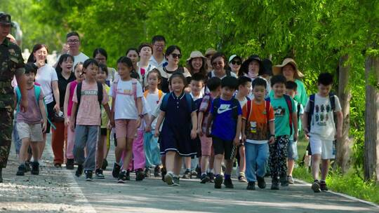 夏利营青少年小朋友国防安全教育壹动训练营