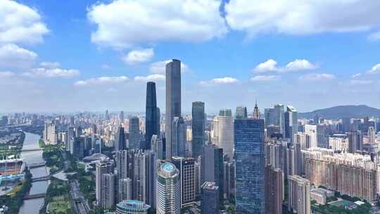 4K航拍广州珠江新城蓝天白云空镜