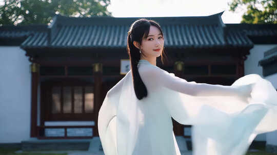 古风女子轻纱曼舞