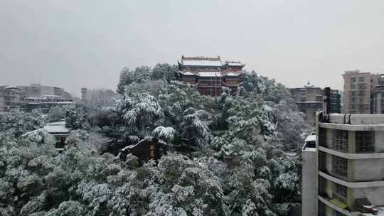 4k航拍衡阳市雁峰区回雁峰雪景