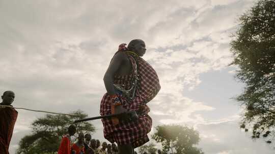 马赛部落4k-非洲安博塞利马赛人传统舞蹈