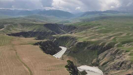 新疆伊犁喀拉峻阔克苏大峡谷航拍自然风光