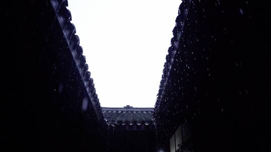 下雨 古镇 慢镜头