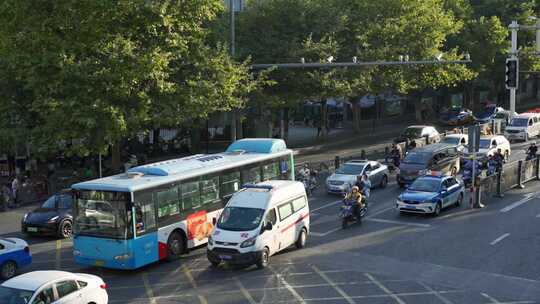 人流车流脚步人群交通人口城市车流视频素材模板下载