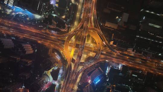 俯拍鲁班路高架夜景