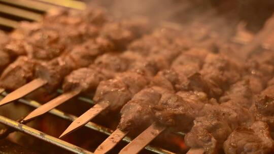 新疆美食烤羊肉串4K视频素材模板下载