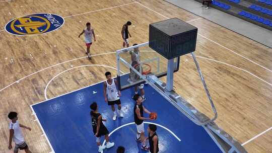 篮球比赛上篮进球升格视频素材模板下载