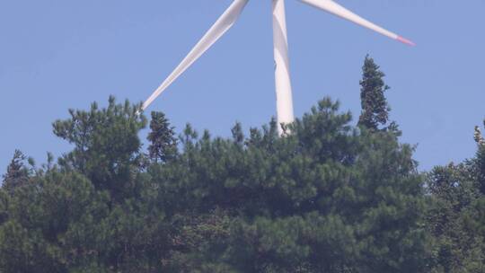 湘南郴州鲁塘风电场风机斜面实拍视频