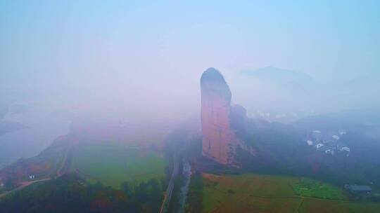 鹰潭龙虎山金枪峰