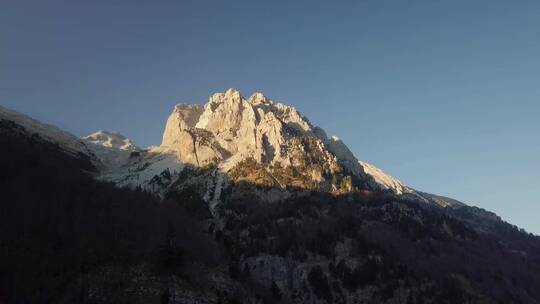 航拍雪山