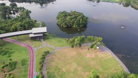 成都北湖生态公园日落黄昏航拍成都公园城市