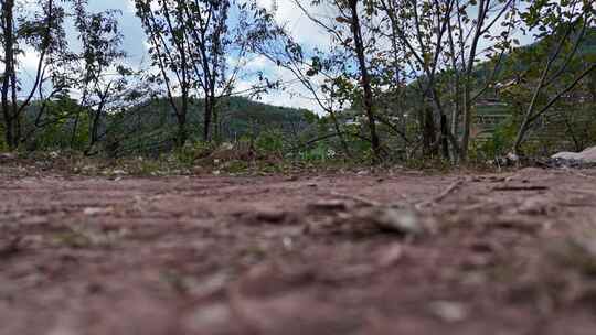 四川大凉山山区乡村景色蓝天白云