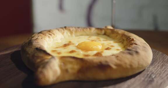 传统格鲁吉亚美食Khachapuri A