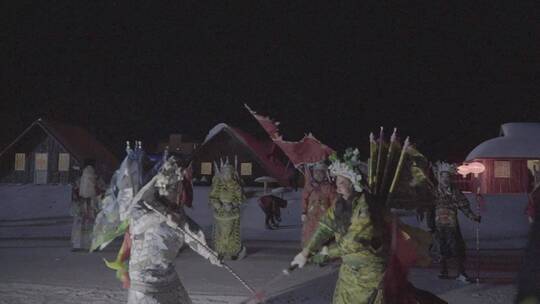 社火夜间表演稳定器广角运动拍摄视频素材模板下载
