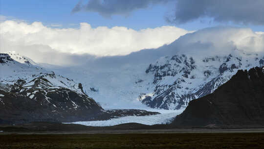 美丽大气雪山高原