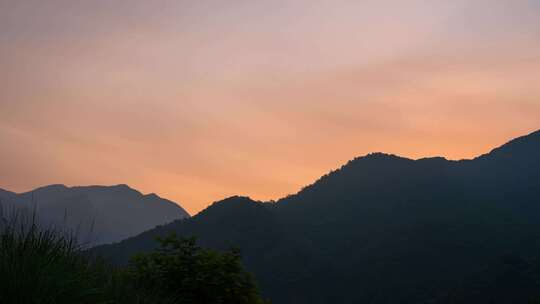 高山日出延时摄影