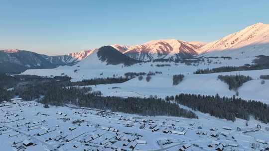 新疆冬季旅游 禾木冬天 村庄 禾木雪景