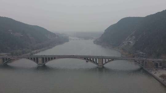 龙门桥龙门山邑河前飞