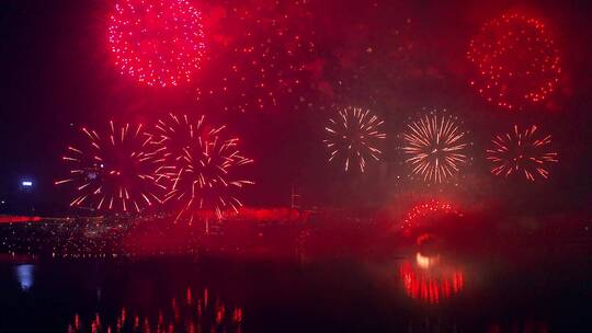 烟花 城市烟花 节日庆祝 西安奥体中心夜景