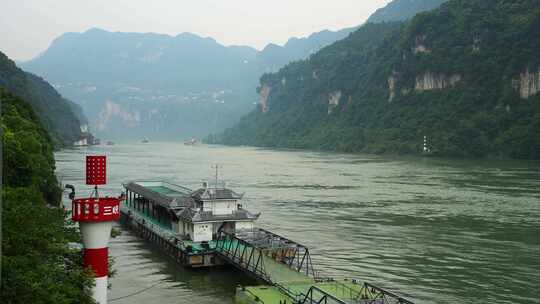 湖北旅游长江三峡游轮码头