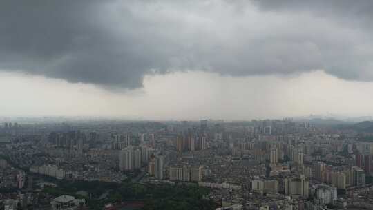 局部降雨景观航拍