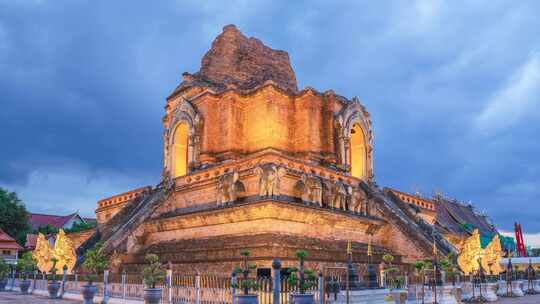 泰国清迈古城契迪龙寺寺庙延时风光