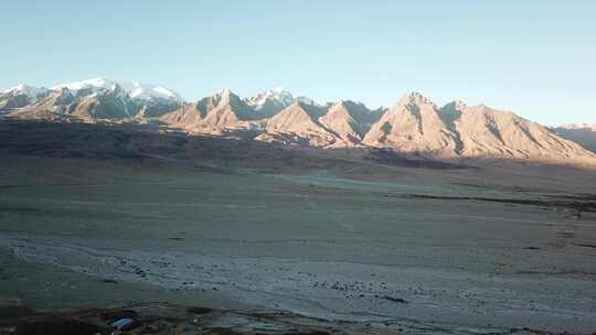 新疆航拍塔县农村帕米尔高原旅行视频素材模板下载